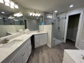 Bathroom - Eden W 1101 2 Bedroom Gulf Front Condo with Stunning Views! (Pensacola)