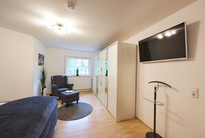 1 bedroom, iron/ironing board, travel crib, free WiFi
