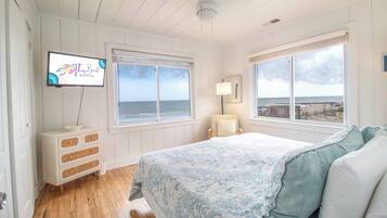 5 bedrooms, iron/ironing board, WiFi, bed sheets