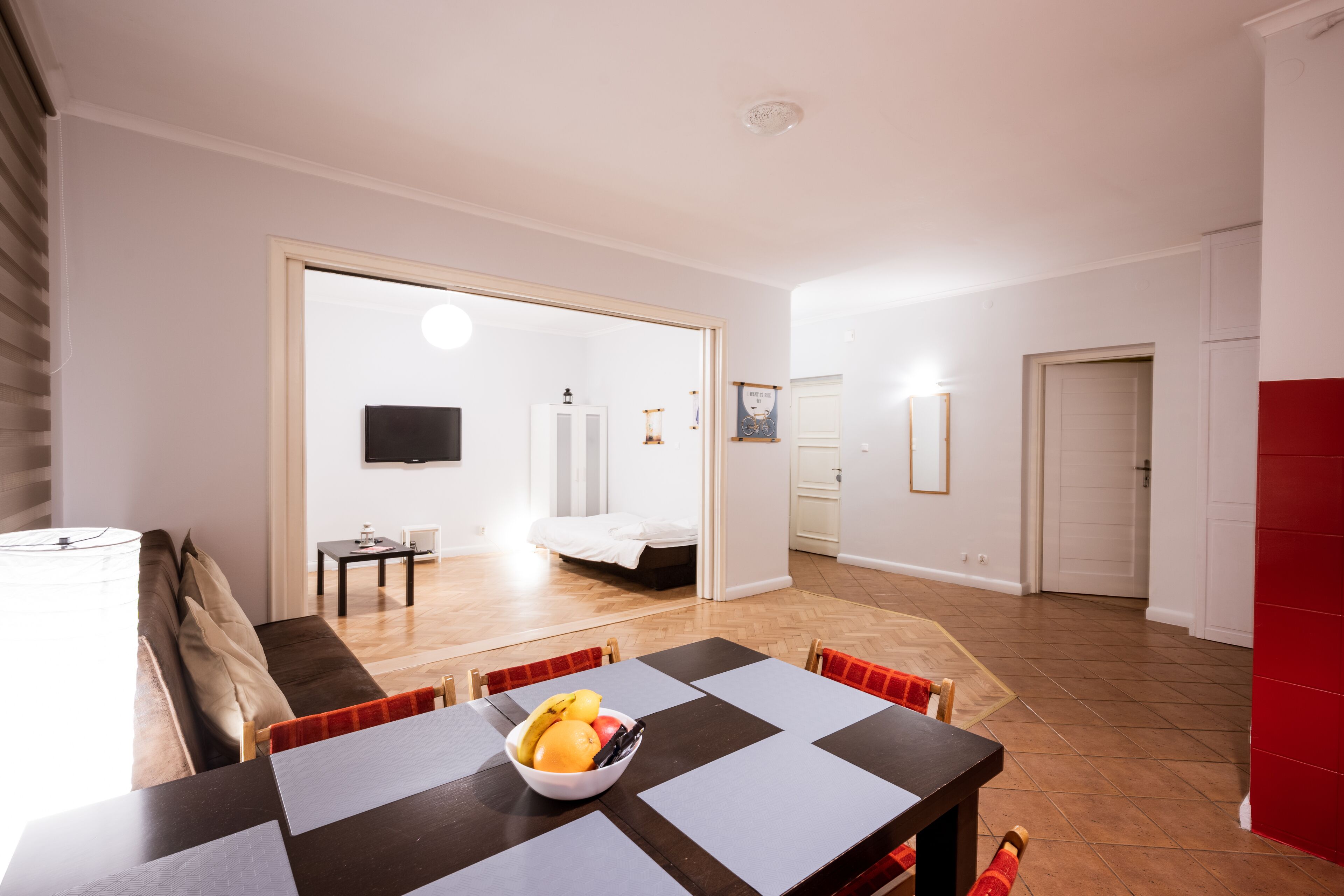 Traditional Apartment, 2 Bedrooms, City View | 2 bedrooms, travel crib, free WiFi, bed sheets