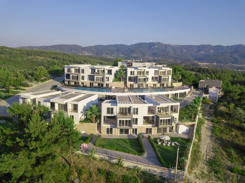 Lavender Residence- Forest