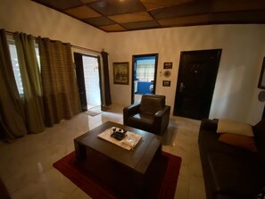 Interior - Stunning 2-bed House in Madina (Accra)