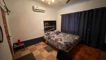 Nhà | 2 phòng ngủ, bàn ủi/dụng cụ ủi quần áo