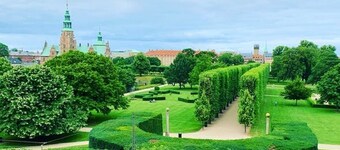 Heart of Copenhagen - view to Kings Garden & access to Rooftop - total renovated