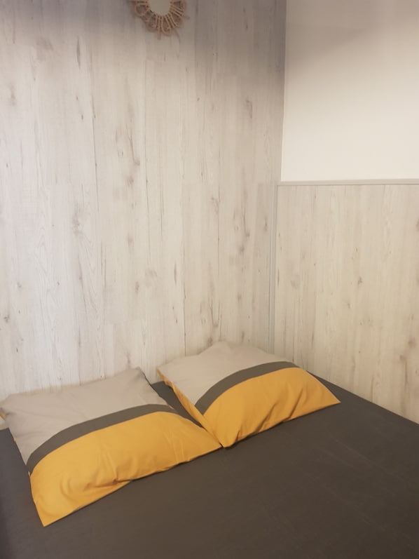 1 bedroom, iron/ironing board, free WiFi, bed sheets