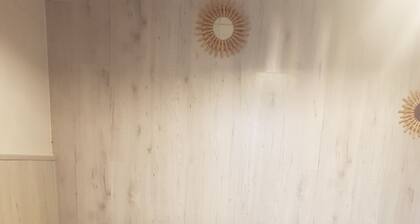 STUDIO  ENTRE PARIS ET DISNEY