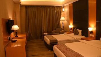 Deluxe Twin Room | Egyptian cotton sheets, premium bedding, minibar, in-room safe