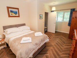 4 habitaciones, decoración personalizada y muebles diferentes