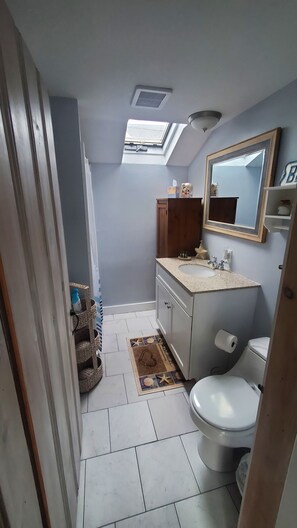 Shower, towels