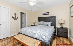 5 bedrooms, free WiFi, bed sheets