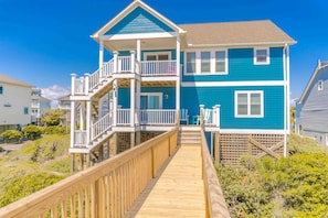 Exterior - Sweetwater Landing  - Amazing 5BR, Oceanfront Home with Comm. Pool! (North Topsail Beach)