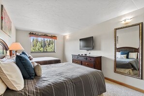 1 chambre, fer et planche Ă repasser, Wi-Fi gratuit, draps fournis