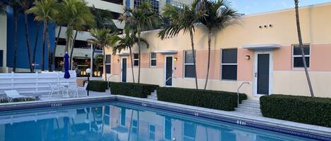 Piscine extérieure, piscine chauffée