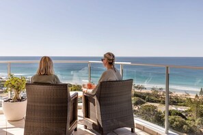 Property grounds - Panoramic Ocean Views At Maroochydore (Maroochydore Region)