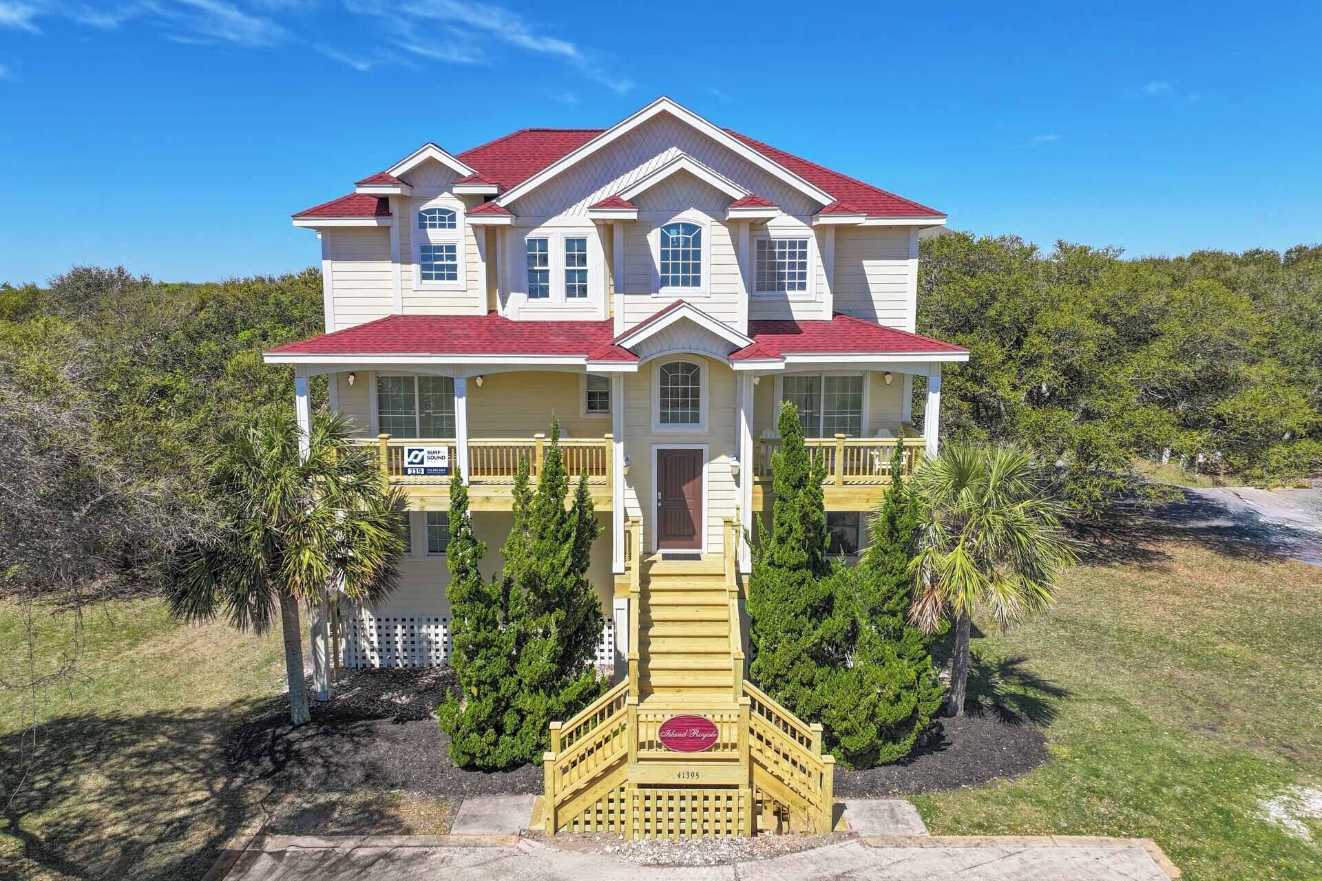 Dog Friendly w/ Pool, Hot Tub, Theater + Game Rms in Avon. An Island Royale Home
