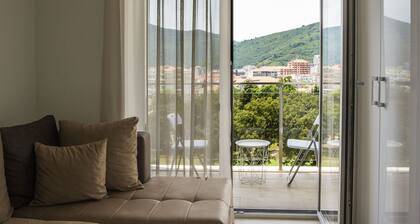 Hidden Mini Palais with Sea View in Budva