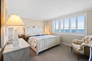 2 bedrooms, free WiFi, bed sheets - ~ Beachfront Beauty ~ Oceanfront Escape! (Myrtle Beach)