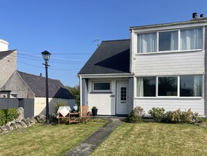 Cottage | Exterior - Arlan (Tyn-y-Gongl)