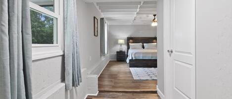 4 dormitorios, escritorio, tabla de planchar con plancha y wifi gratis