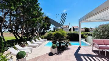 Piscine extérieure, piscine chauffée