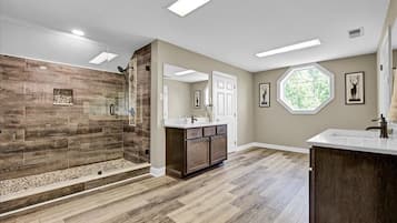 Shower, towels