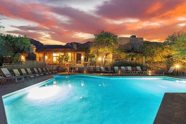 Outdoor pool, a heated pool