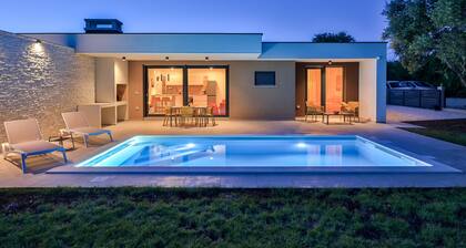 Villa Solis- Modern Villa for a romantic retreat