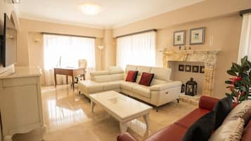 43-inch Smart TV with cable channels, TV, streaming services