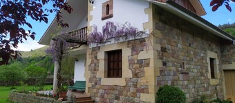 Casa Las Lindes Valle de Cabuerniga , Cantabria