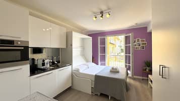 Fer et planche à repasser, Wi-Fi gratuit, draps fournis