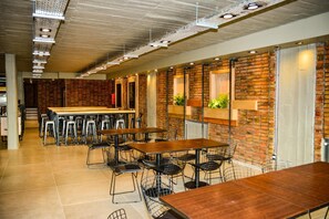 Bao gồm bữa sáng buffet hàng ngày 