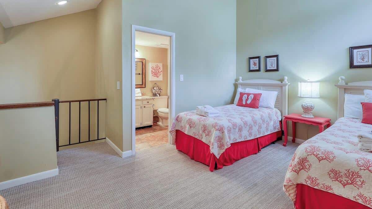 2 chambres, fer et planche à repasser, Wi-Fi gratuit, draps fournis