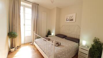 3 habitaciones, edredón y cortinas blackout