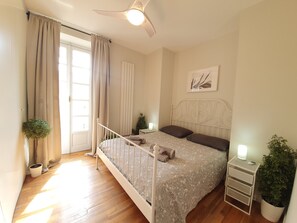 3 quartos, edredons de pluma, cortinas blackout