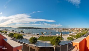 Marina/club náutico