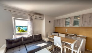 TV - Lovely Sea View Apartment - Belvi C1 (Medulin)