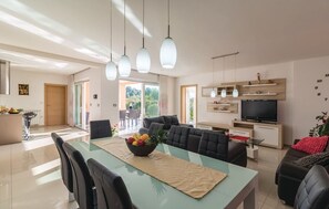 Interior - Villa Relax - Pool, Sauna, Gym, Jacuzzi, Games (Pula)