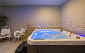 Interior - Relaxing Summer Apartment - Pool, Sauna, Jacuzzi 2 (Drenje)