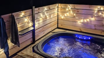 Bañera de hidromasaje exterior