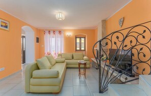 TV - Santa Lucia - Villa with Private Pool & Sea View (Koromačno)