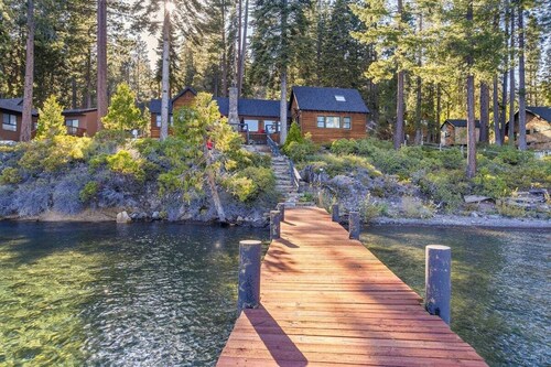 Runabout Lakefront. Private beach and pier