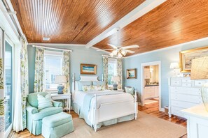 5 bedrooms, travel cot, WiFi, bed sheets