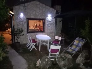 Outdoor dining - Istriensonne 0042 - Lucano-2 with big garden (Medulin)