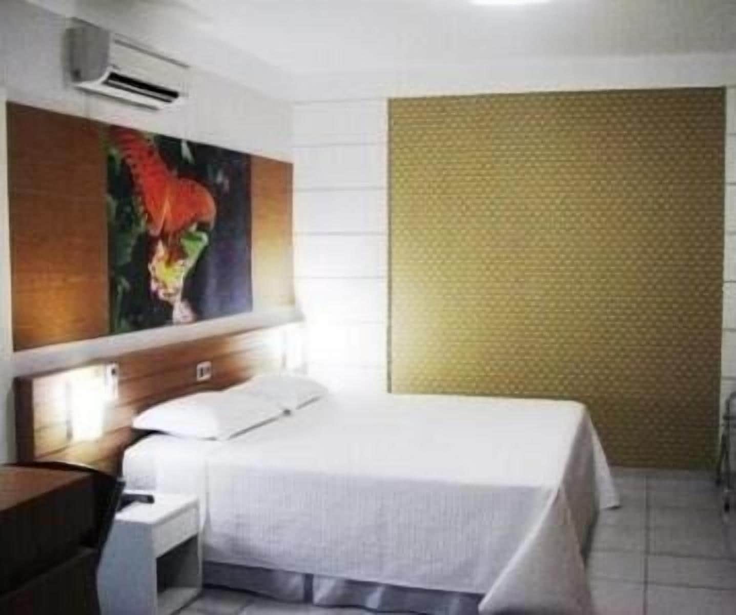 1 bedroom, minibar, free wifi, bed sheets