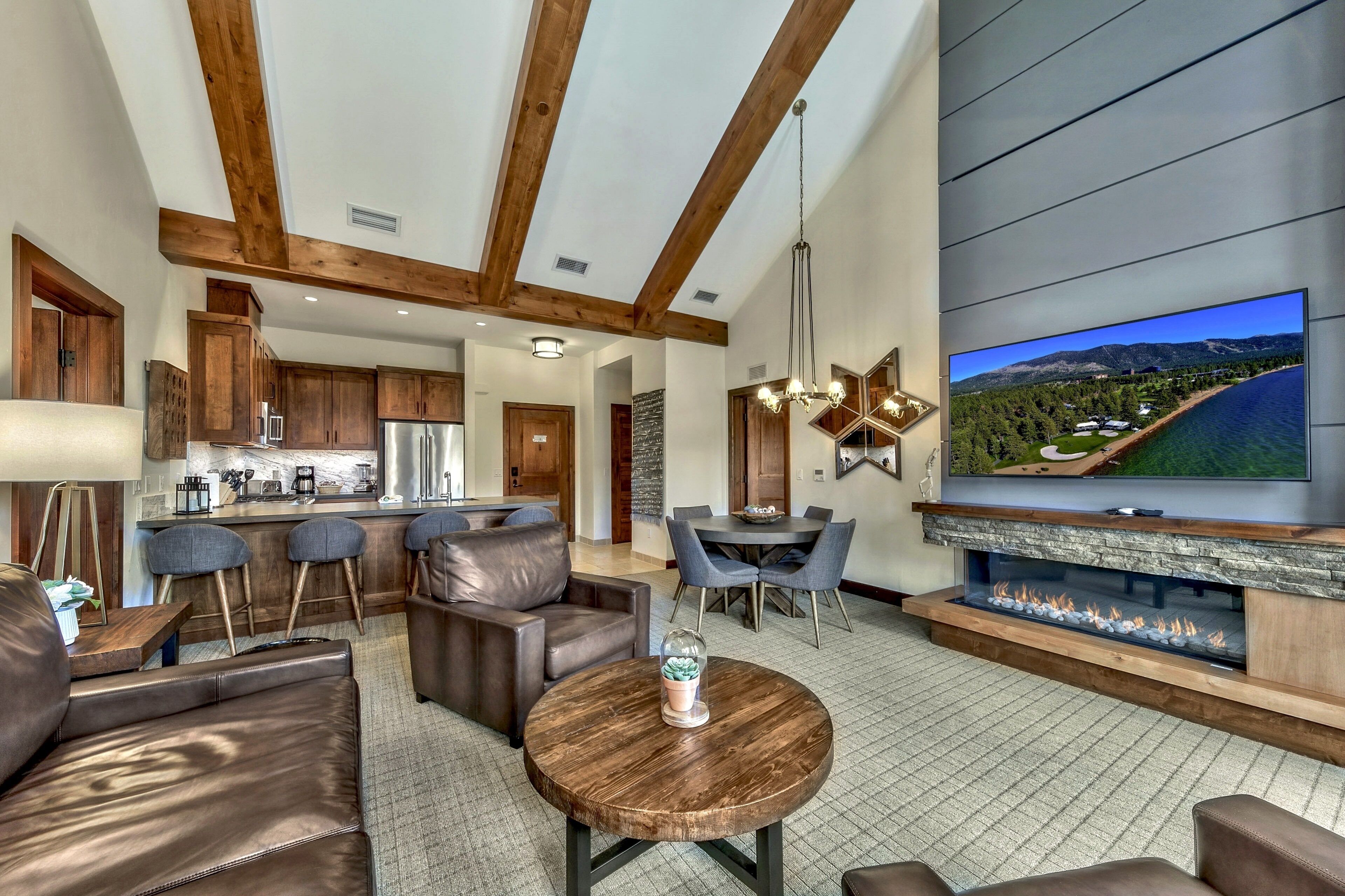 TV, fireplace