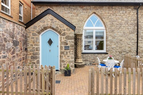 Romantic Cosy Seaside Cottage in Central Sidmouth With Free Parking