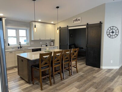 "Highlander" House 4 Bedroom, 3 Bath- Ackerman Valley