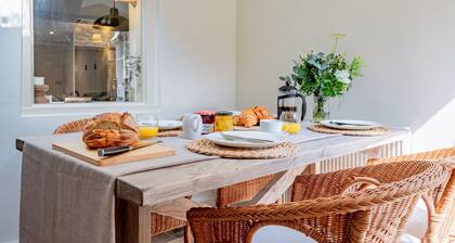 Two bedroom period Cotswold holiday cottage in Moreton-in-Marsh - Wendle Cottage