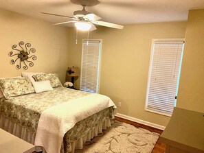 3 bedrooms, free WiFi, bed sheets