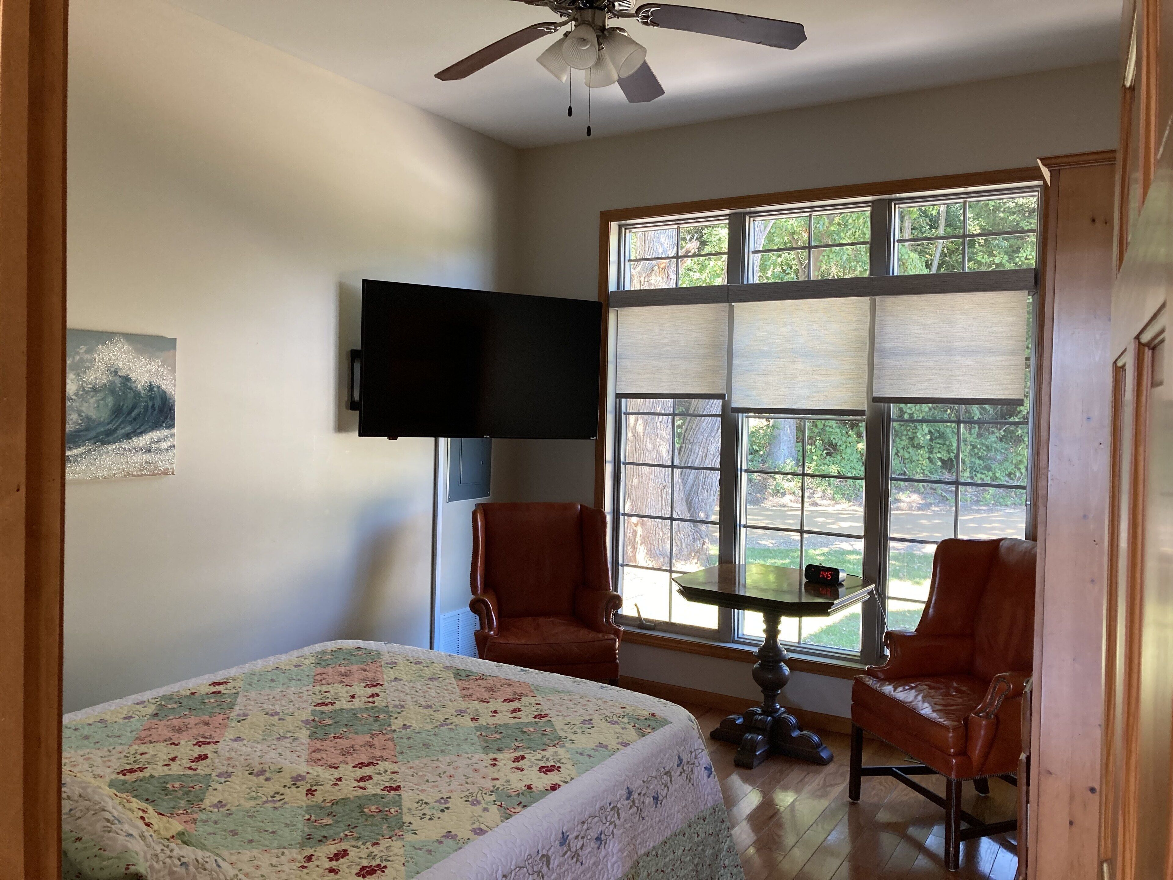 3 عدّة غرف نوم ومكتب ومكواة/لوح كي وواي فاي